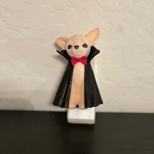 DRACULA CHIHUAHUA WALLFLOWER HOLDER